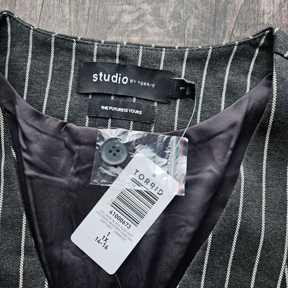 Torrid Studio Luxe Ponte Tailored Vest - Picture 3 of 3
